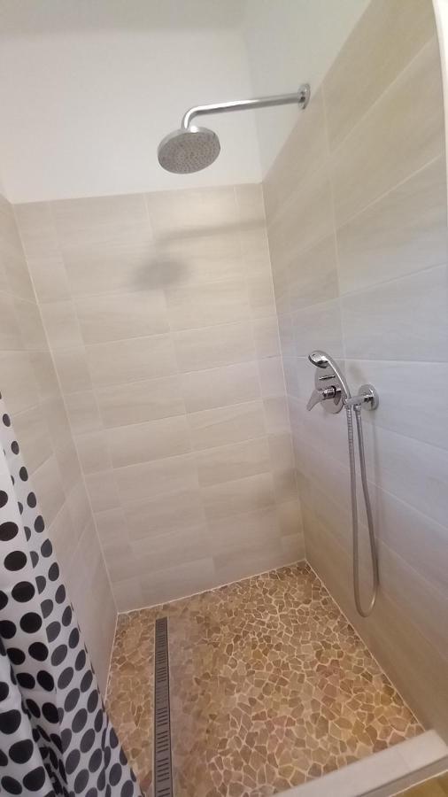 Kucko Apartman Badacsonytördemic Esterno foto